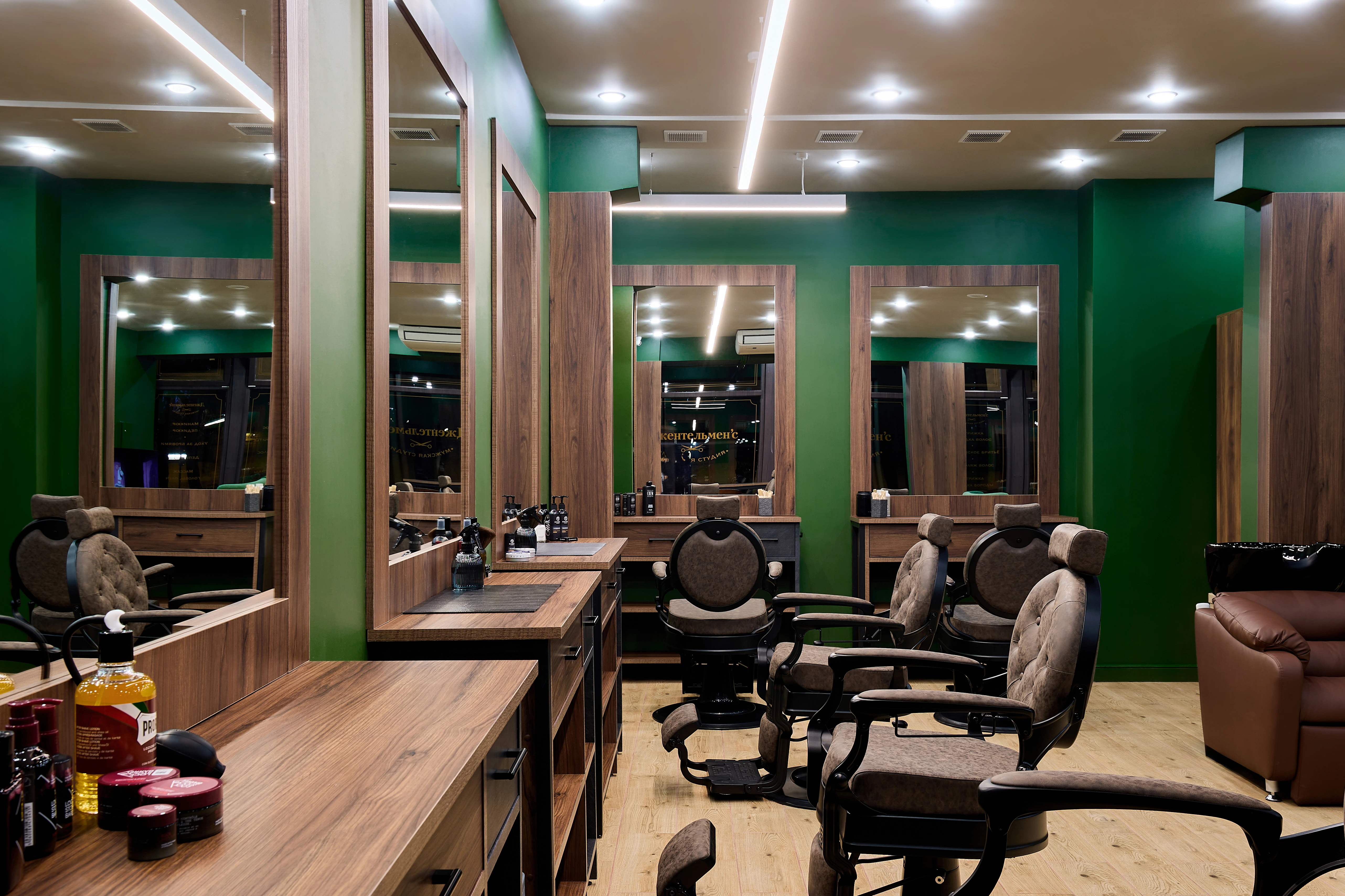 Интерьер барбершопа